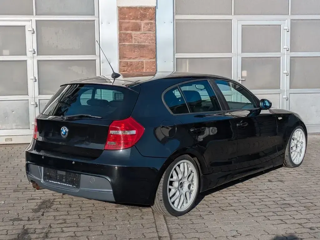 Gebraucht BMW 120 170 PS (125 kW) 2007 Schwarz Kleinwagen
