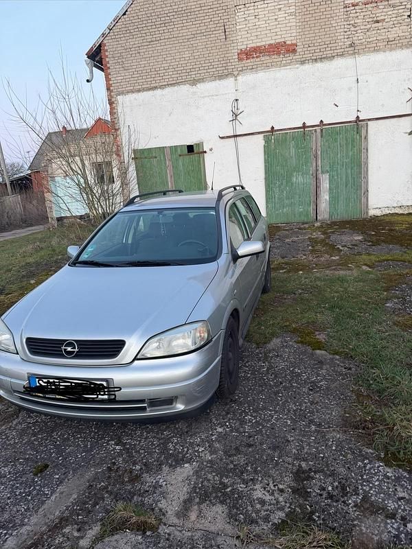 Gebraucht Opel Astra 101 PS (74 kW) 2001 Silber Kombi