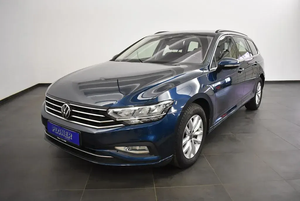 Gebraucht VW Passat Business 150 PS (110 kW) 2020 Blau Kombi