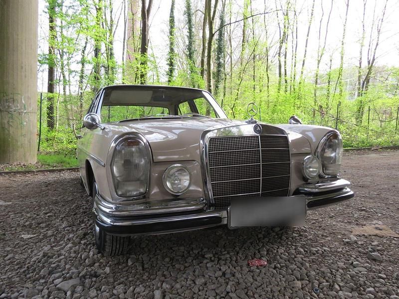 Gebraucht 1967 Mercedes 250 SE Limousine | 13.800 € - Bild 1/4