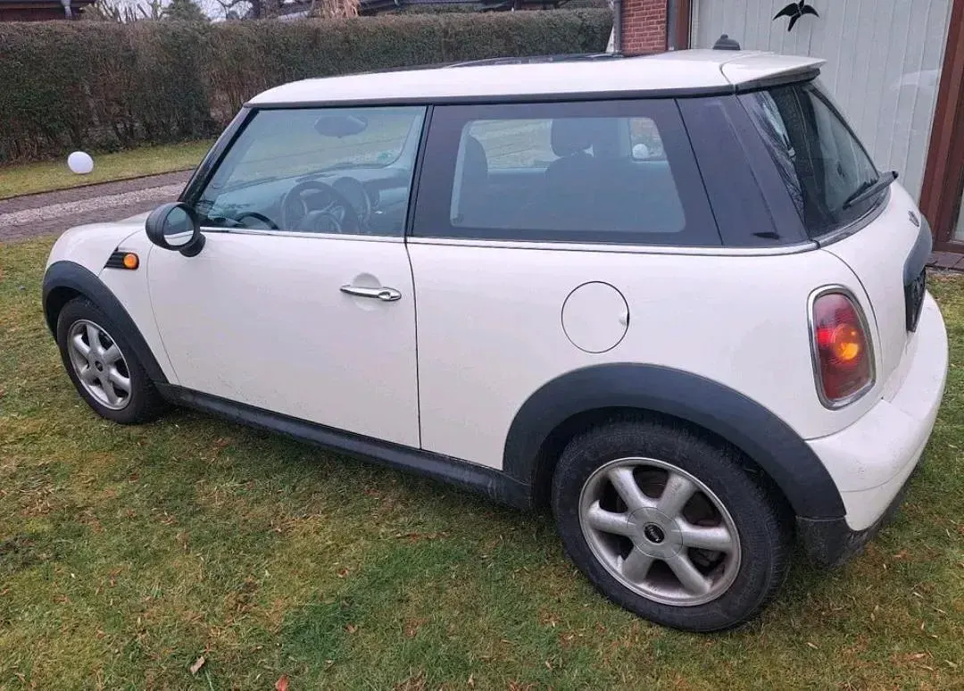 Gebraucht Mini Cooper 95 PS (69 kW) 2009 Weiß Kleinwagen