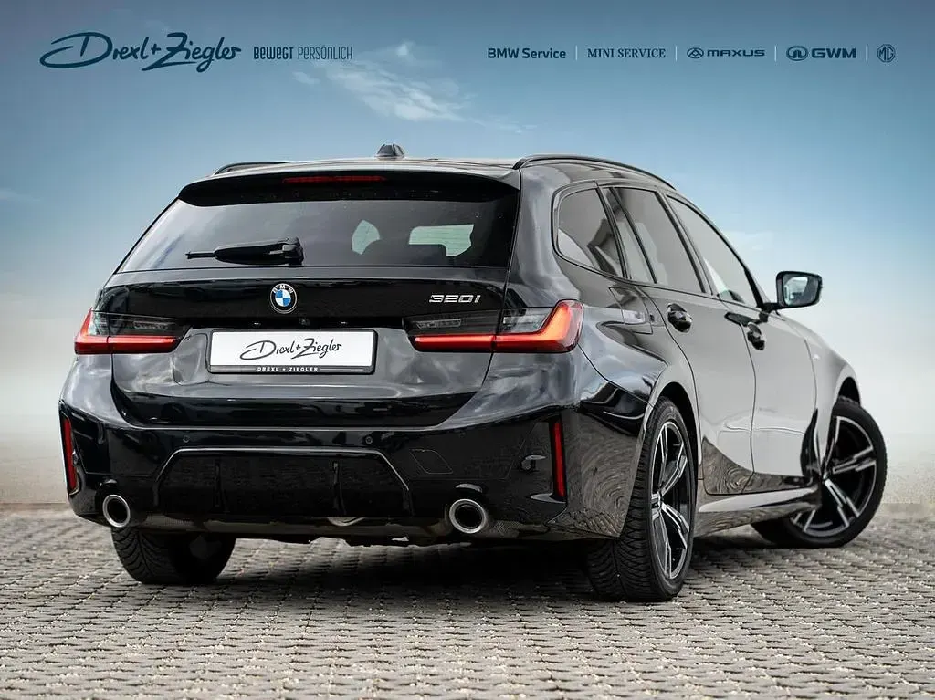 Gebraucht BMW 320 M Sport 184 PS (135 kW) 2025 Saphirschwarzmetallic Kombi