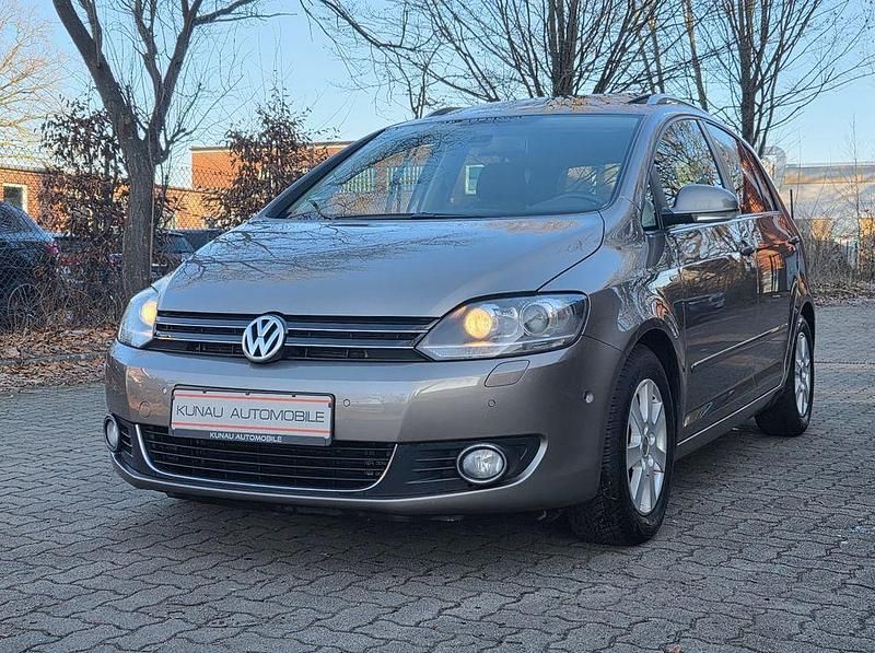 Gebraucht VW Golf VII Life 105 PS (77 kW) 2013 Braun Limousine