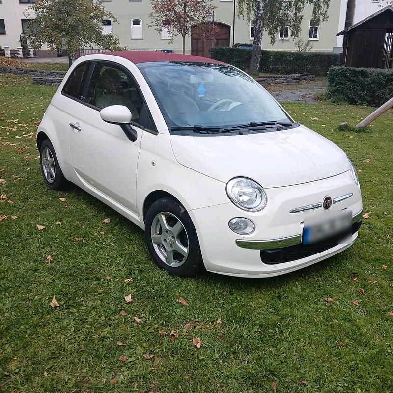 Weiß Gebraucht 2011 Fiat 500C Cabrio | 6.000 € (Fairer Preis) - Bild 1/4
