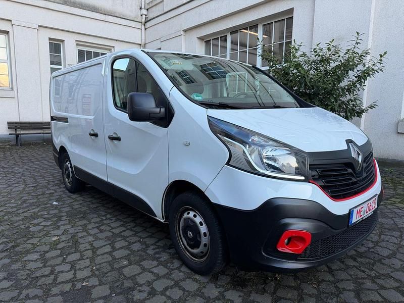 Gebraucht Renault Trafic Komfort 95 PS (69 kW) 2019 Weiß Van / Kleinbus