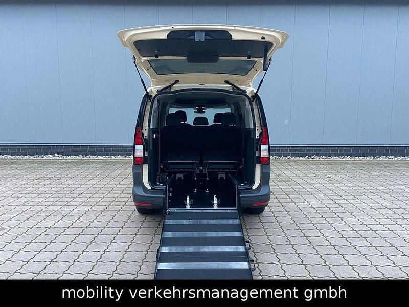 Neu VW Caddy Maxi 122 PS (89 kW) 2025 Beige Van / Kleinbus
