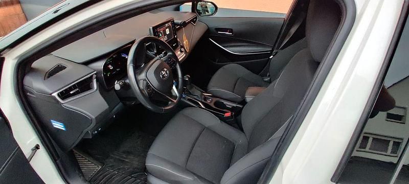 Gebraucht Toyota Corolla Comfort 184 PS (135 kW) 2020 Weiß Limousine