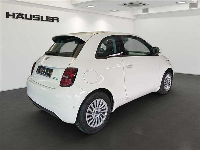 Gebraucht Fiat 500e 86 kW (118 PS) 2023 Arktis weiß Kleinwagen
