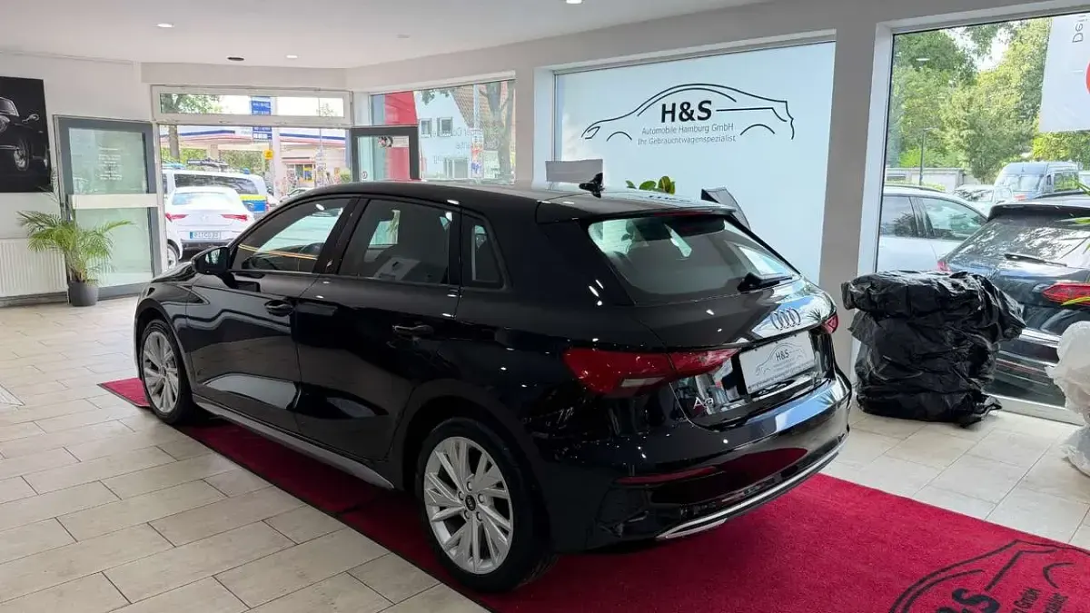 Gebraucht Audi A3 Advanced 150 PS (110 kW) 2023 Brillantschwarz Limousine