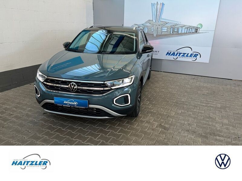 Blau Neu 2024 VW T-Roc Style SUV | 46.364 € - Bild 1/4