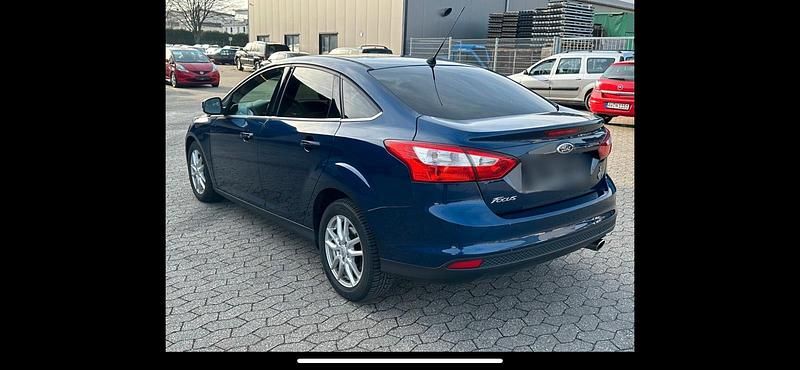 Usata Ford Focus 182 CV (133 kW) 2011 Blu Berlina