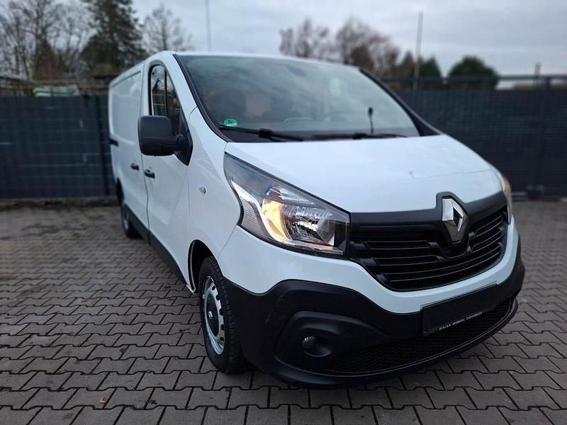 Gebraucht Renault Trafic Komfort 95 PS (69 kW) 2019 Weiß Van / Kleinbus