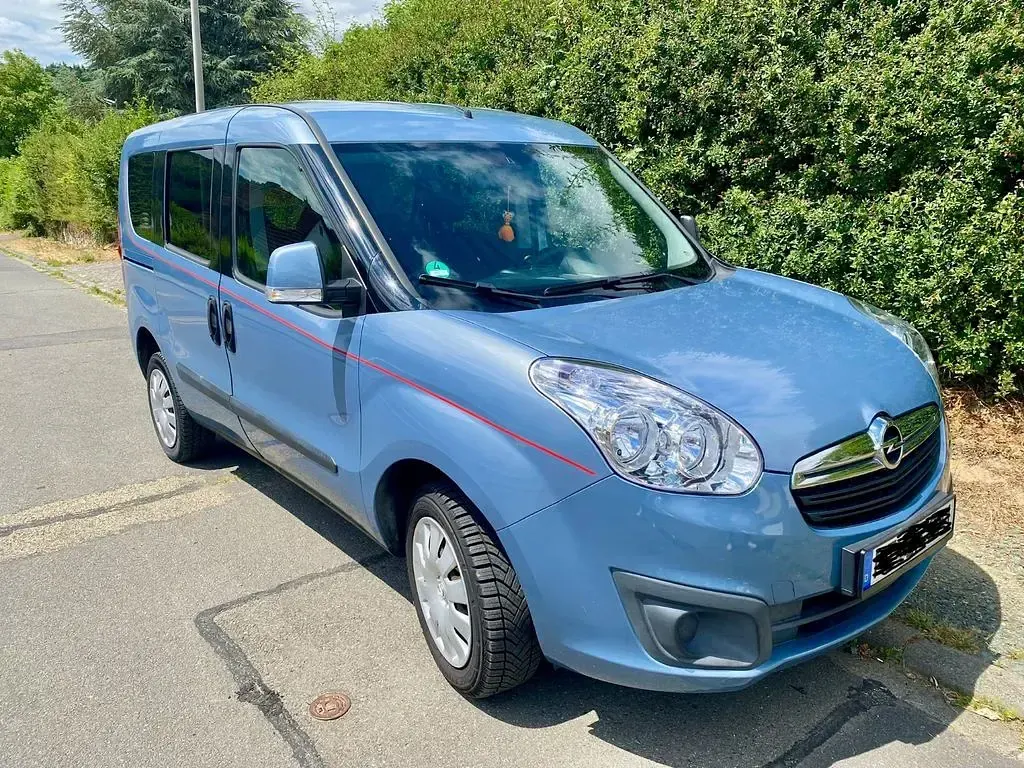 Gebraucht Opel Combo Edition 95 PS (69 kW) 2012 Blau Van / Kleinbus