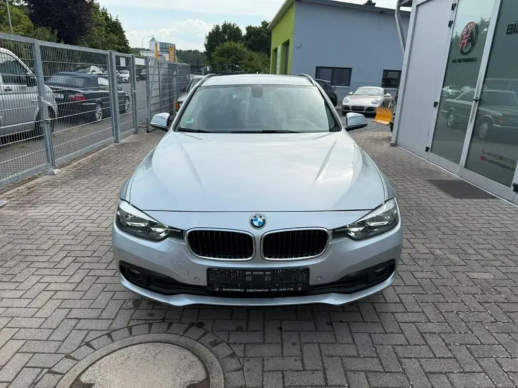 Gebraucht BMW 318 Performance 150 PS (110 kW) 2016 Silber Kombi