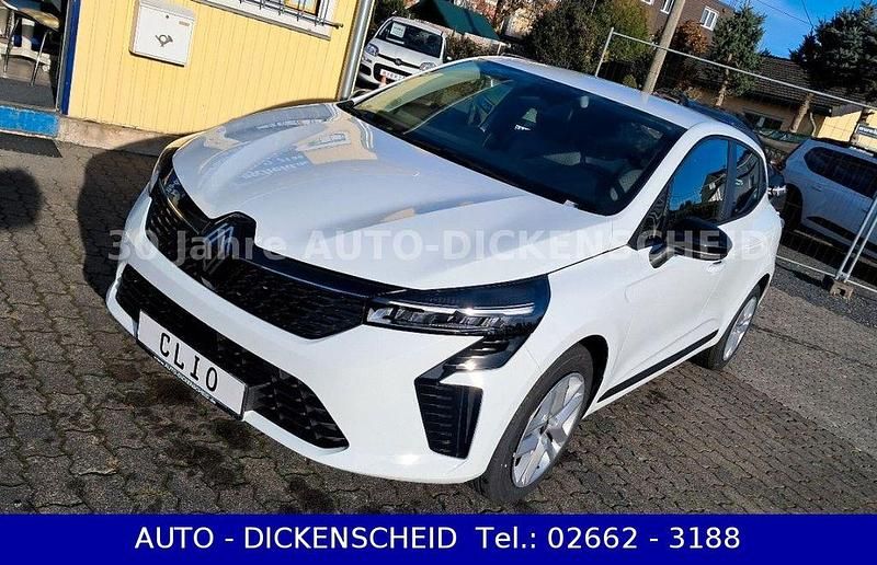 Neu Renault Clio V 91 PS (66 kW) 2025 Weiß Limousine