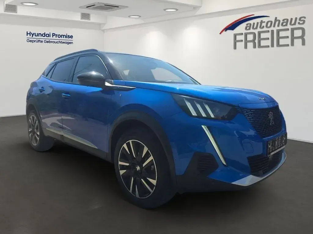 Second-hand Peugeot e-2008 GT 100 kW (136 CP) 2023 Albastru SUV