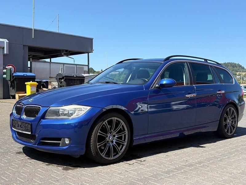 Blau Gebraucht 2010 BMW 318 M Sport Kombi | 6.500 € (Fairer Preis) - Bild 1/4