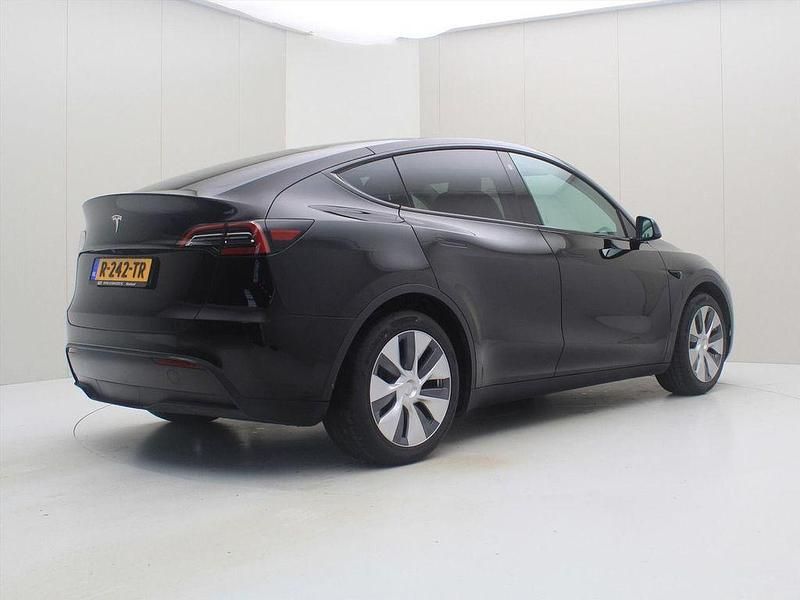Gebraucht Tesla Model Y Standard Range 250 kW (341 PS) 2022 Schwarz SUV