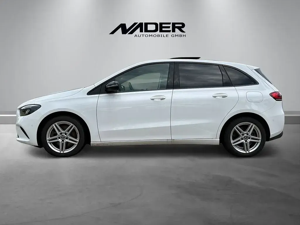 Gebraucht Mercedes B250 160 PS (117 kW) 2022 Weiß Kleinwagen