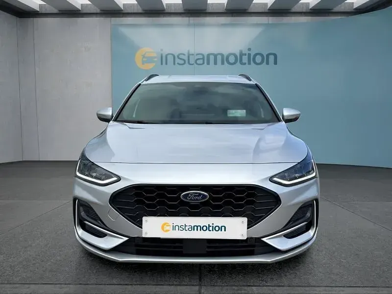 Gebraucht Ford Focus 116 PS (85 kW) 2025 Silber Kombi