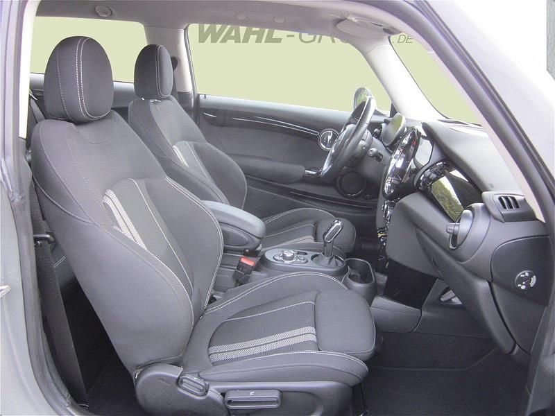 Gebraucht Mini Cooper SE Essential 135 kW (184 PS) 2021 Metallic Kleinwagen