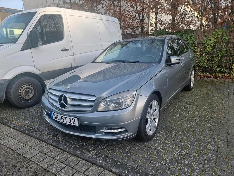 Gebraucht Mercedes C220 170 PS (125 kW) 2010 Silber Limousine