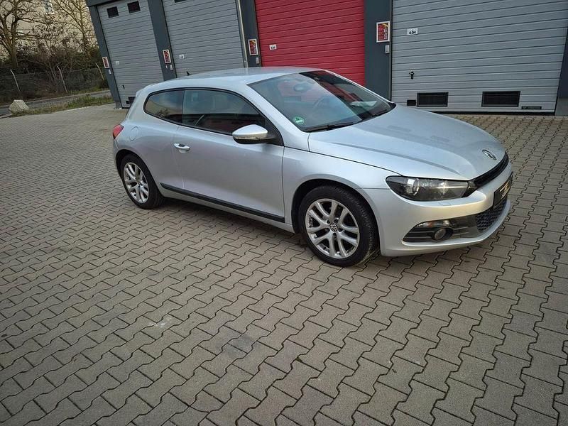 Silber Gebraucht 2009 VW Scirocco Coupé | 6.899 € (Fairer Preis) - Bild 1/4