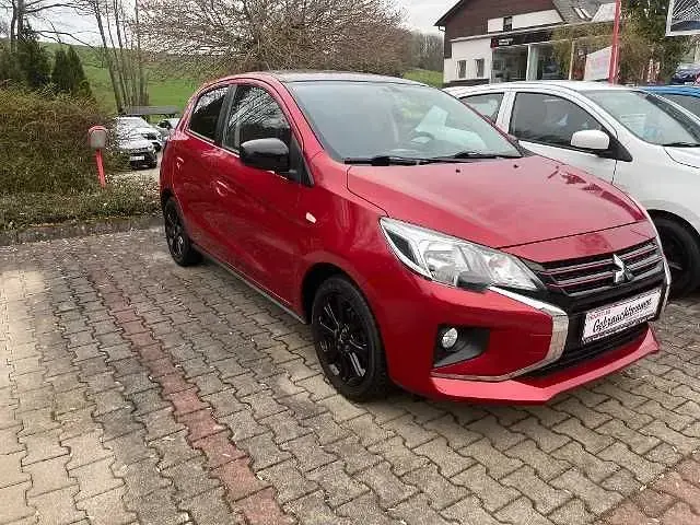 Gebraucht Mitsubishi Space Star Spirit 71 PS (52 kW) 2022 Rot Kleinwagen