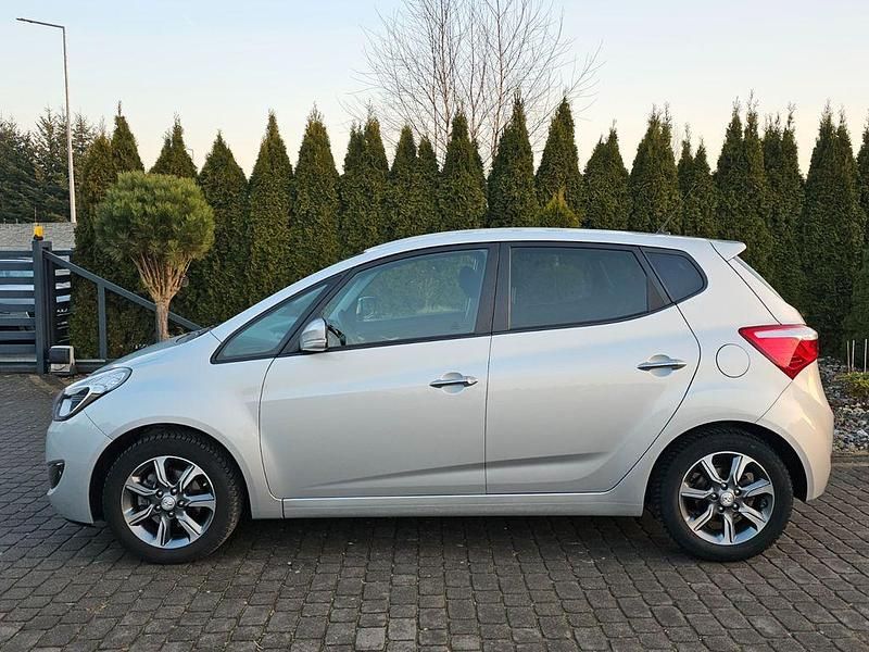 Gebraucht Hyundai i20 Space Plus 125 PS (91 kW) 2019 Silber Kleinwagen