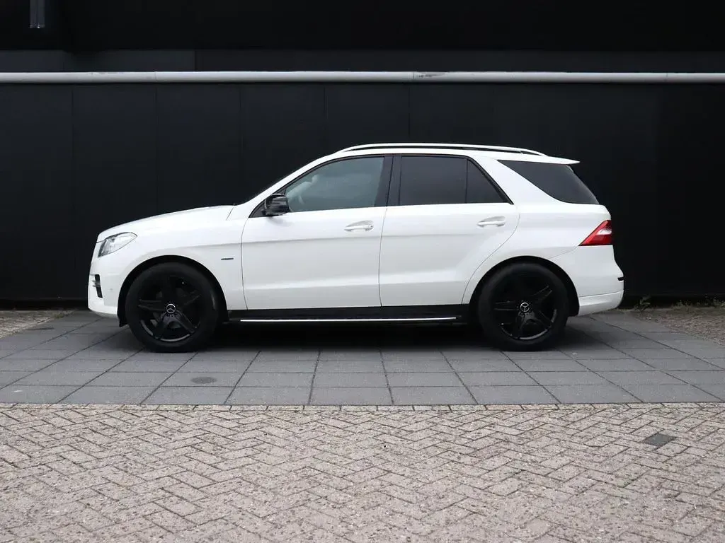 Gebraucht Mercedes ML350 258 PS (189 kW) 2012 Weiß SUV