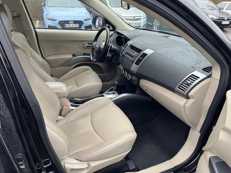 Gebraucht Mitsubishi Outlander 170 PS (125 kW) 2010 Schwarz SUV