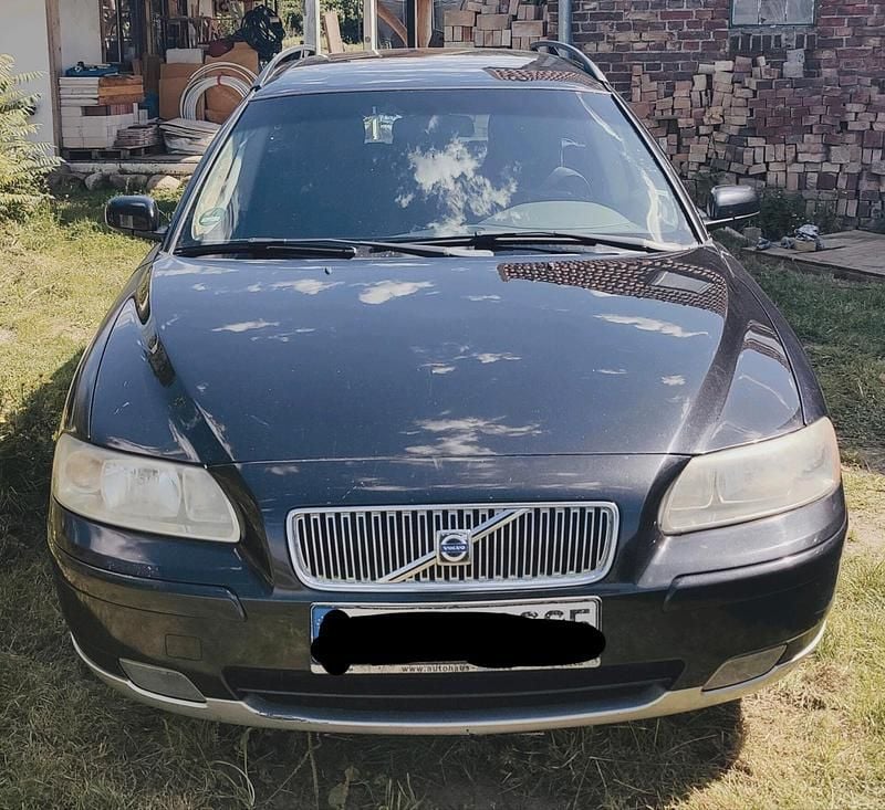 Schwarz Gebraucht 2005 Volvo V70 Kombi | 1.500 € (Fairer Preis) - Bild 1/4