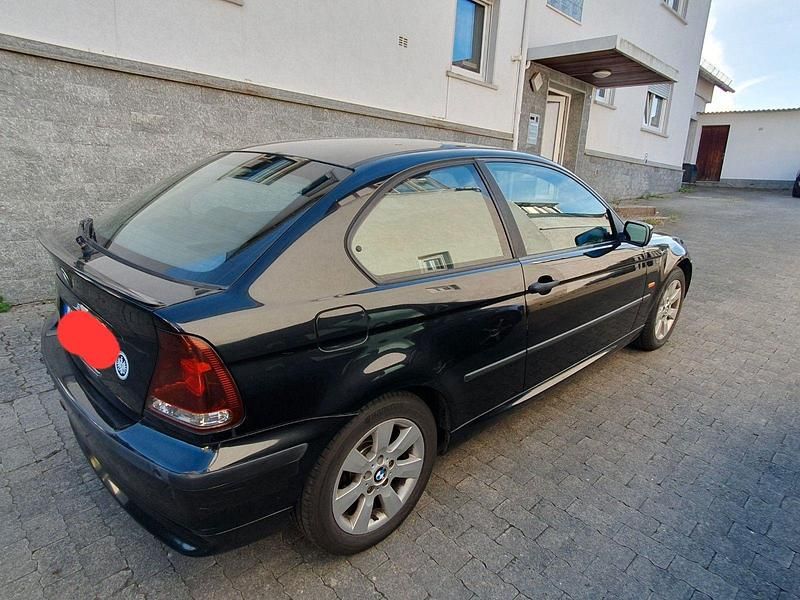 Gebraucht BMW 316 116 PS (85 kW) 2004 Schwarz Limousine