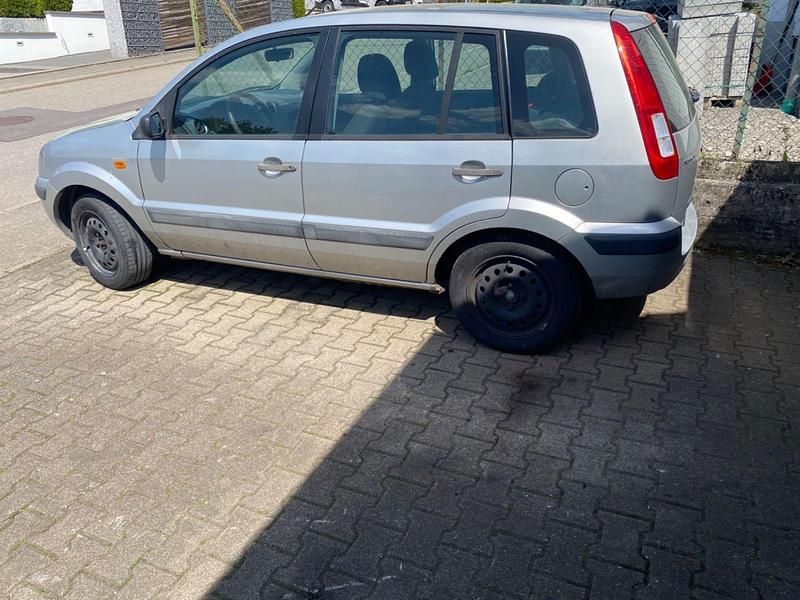 Grau Gebraucht 2008 Ford Fusion Kleinwagen | 900 € (Superpreis) - Bild 1/4
