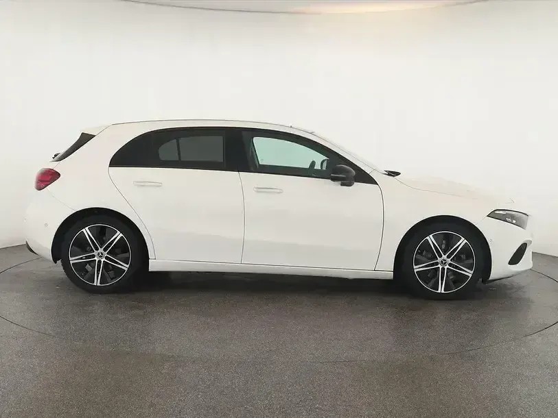 Gebraucht Mercedes A250 Progressive 238 PS (175 kW) 2024 Polarweiß Limousine
