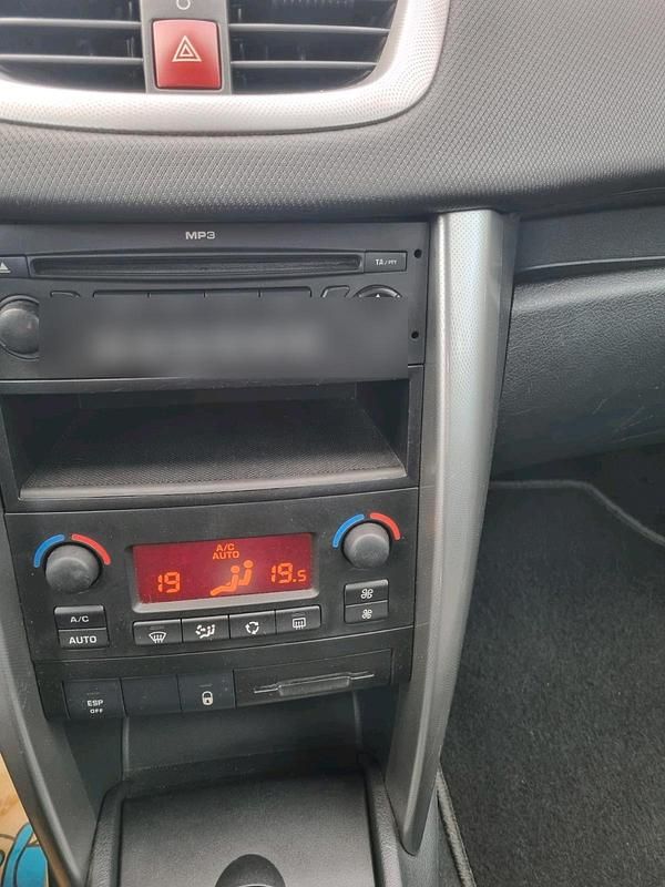 Gebraucht Peugeot 207 115 PS (84 kW) 2008 Schwarz Coupé