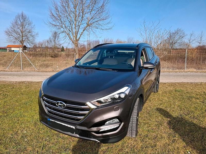 Gebraucht Hyundai Tucson 185 PS (136 kW) 2017 Braun SUV