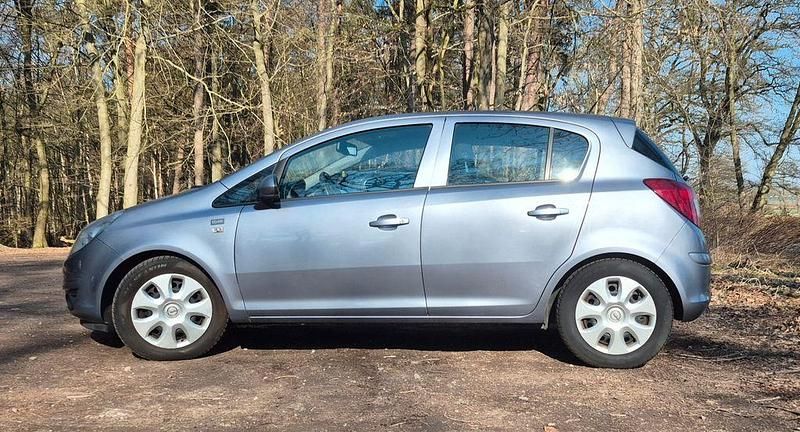 Gebraucht Opel Corsa Innovation 80 PS (58 kW) 2009 Grau Kleinwagen