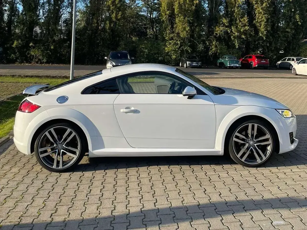 Gebraucht Audi TT Ambiente 179 PS (131 kW) 2017 Weiß Coupé