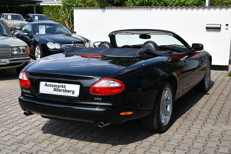 Gebraucht Jaguar XK8 284 PS (208 kW) 1999 Schwarz Cabrio