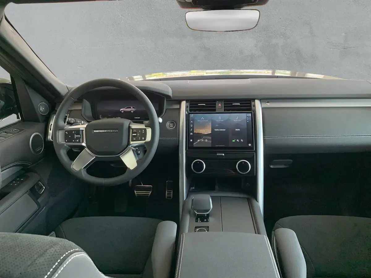 Neu Land Rover Discovery SE Dynamic 252 PS (185 kW) 2026 Braun SUV
