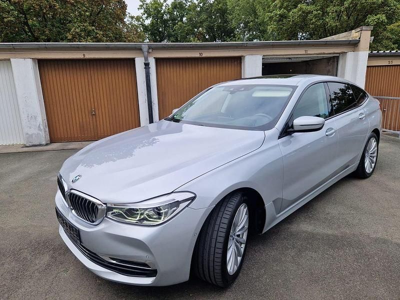 Silber Gebraucht 2019 BMW 630 Luxury Line Coupé | 37.600 € (Teuer) - Bild 1/4