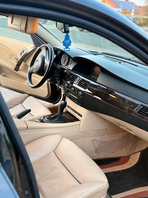 Usata BMW 530 231 CV (169 kW) 2004 Nero Berlina