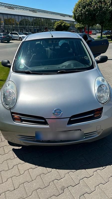 Silber Gebraucht 2004 Nissan Micra Kleinwagen | 1.500 € (Fairer Preis) - Bild 1/4
