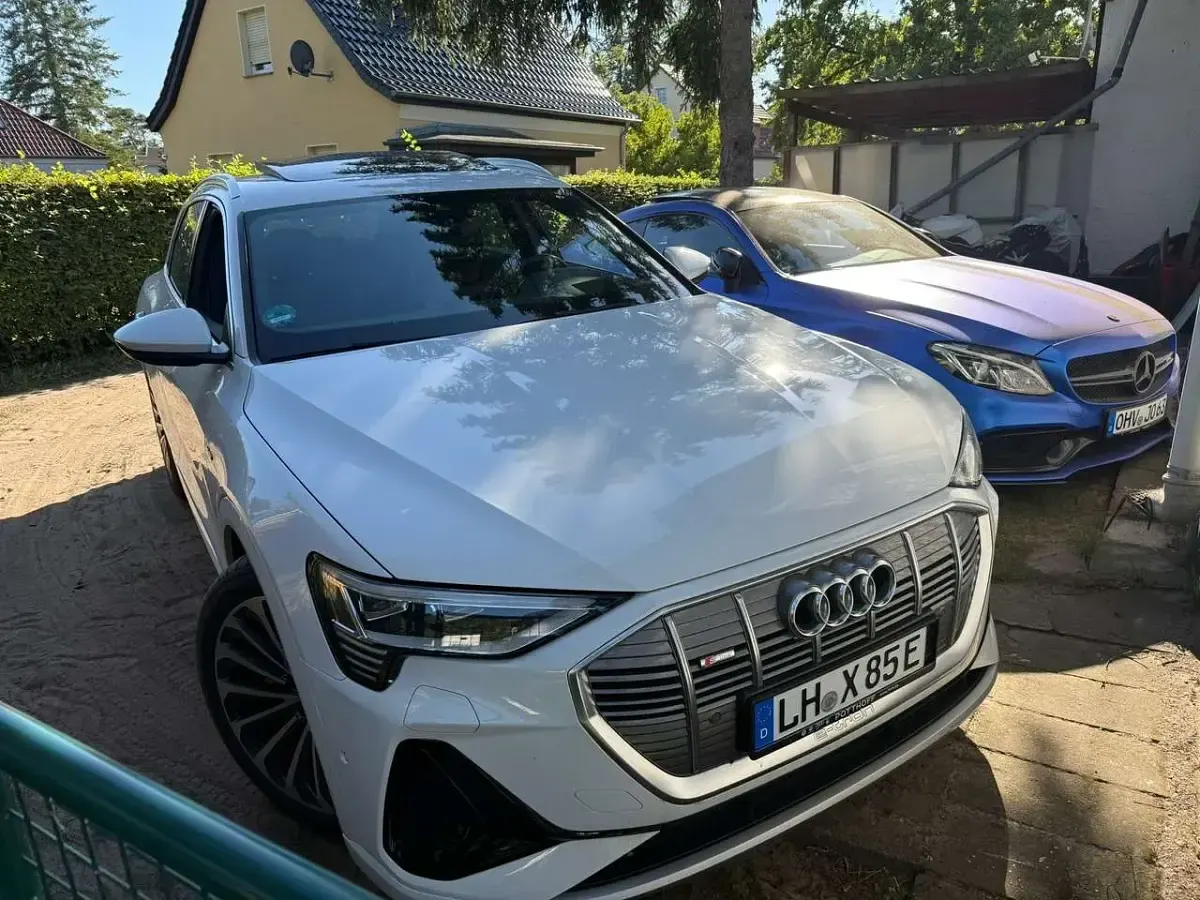 Gebraucht Audi e-tron S-Line 242 kW (330 PS) 2020 Weiß SUV