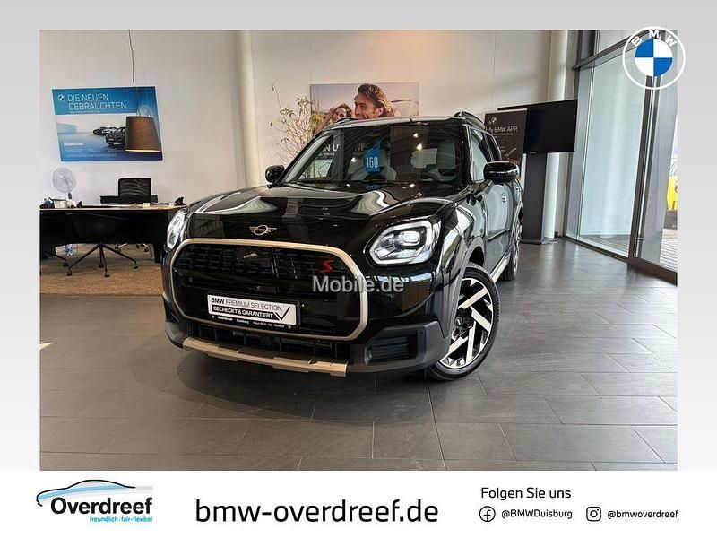 Schwarz Gebraucht 2025 Mini Countryman Favoured SUV | 41.790 € (Teuer) - Bild 1/4