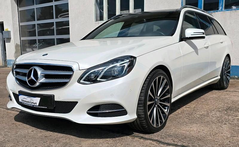 Weiß Gebraucht 2017 Mercedes E220 Kombi | 17.850 € (Superpreis) - Bild 1/4