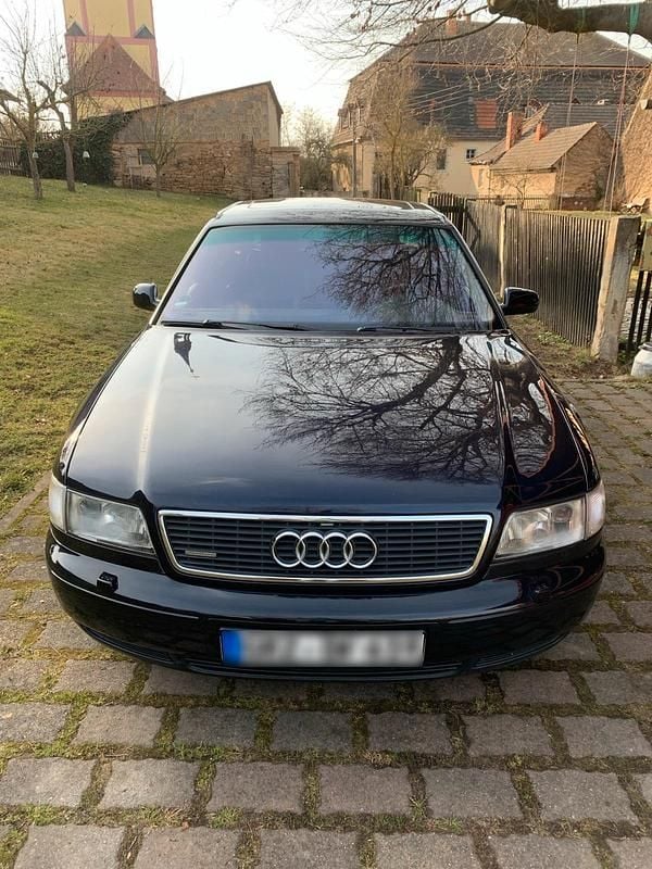 Gebraucht Audi A8 300 PS (220 kW) 1998 Blau Limousine