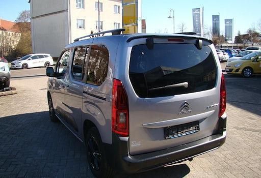 Gebraucht Citroën e-Berlingo Shine 100 kW (136 PS) 2022 Lack grau artense/typ aussenve Van / Kleinbus