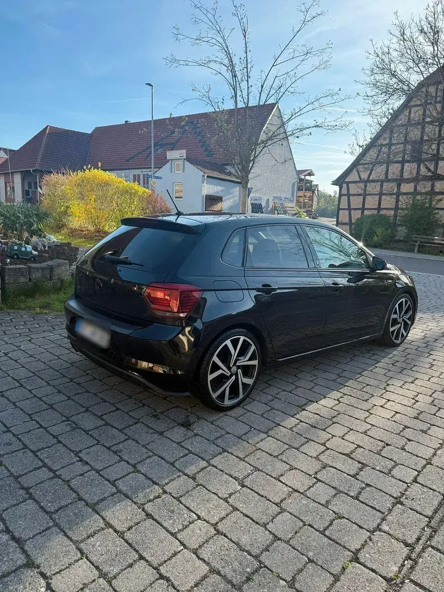 Gebraucht VW Polo Edition 95 PS (69 kW) 2018 Schwarz Kleinwagen